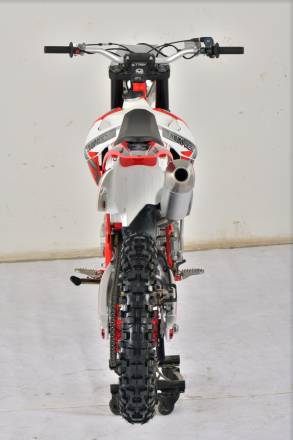 Мотоцикл ZUUM CR250 CB 21/18 MSD