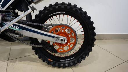 Мотоцикл кроссовый Hasky F7X 250 Enduro 2T 21\18 MSD